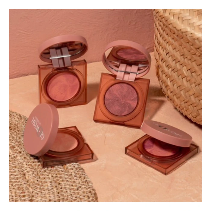 رژگونه گلوویش هدا بیوتی مدل سسی سفران (Huda Beauty GloWish Cheeky Vegan Blush Powder – Sassy Saffron) - تصویر 3